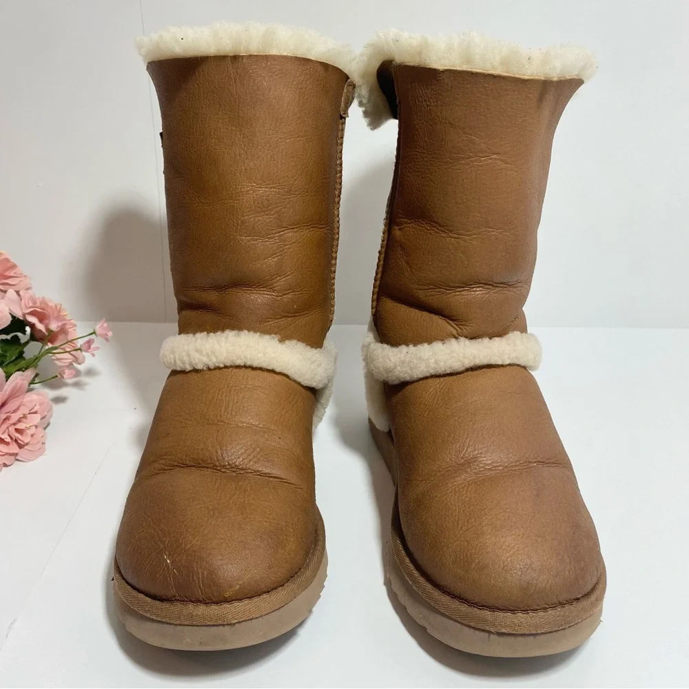 UGG Skylah Vintage Chestnut Leather Sheepskin Buckle Boots